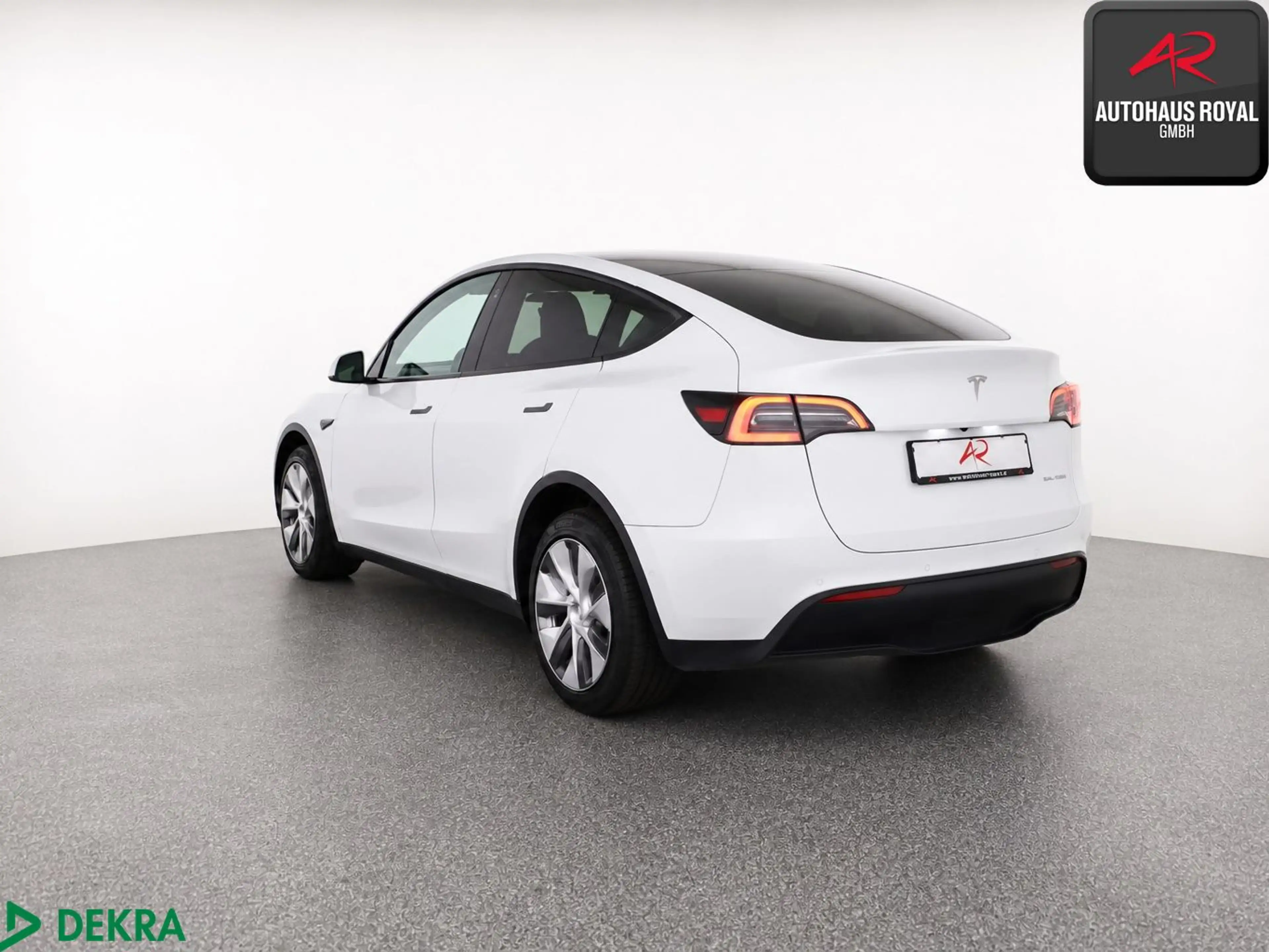 Tesla Model Y Long Range Dual AWD PANO,360°,WÄRMEPUMPE — photo 3