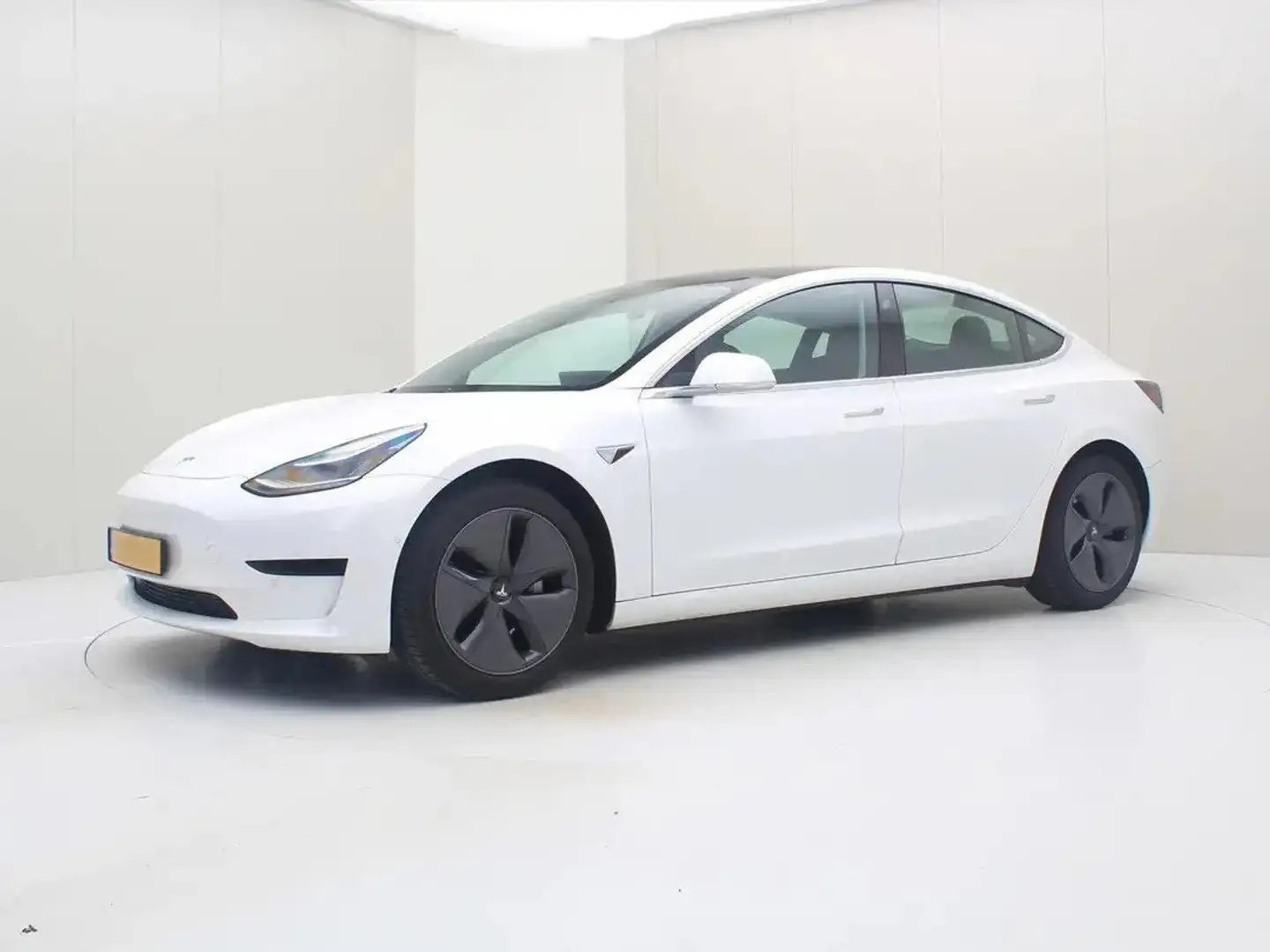 Tesla Model 3 STANDARD+ RWD AUTOPILOT/PELLE/PANO/ASSIST/MEDIA Weiß - 2