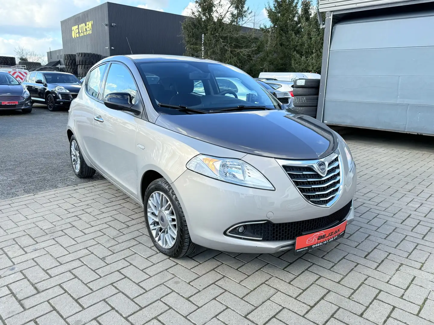 Lancia Ypsilon Y 1.2  1j Garantie - 1