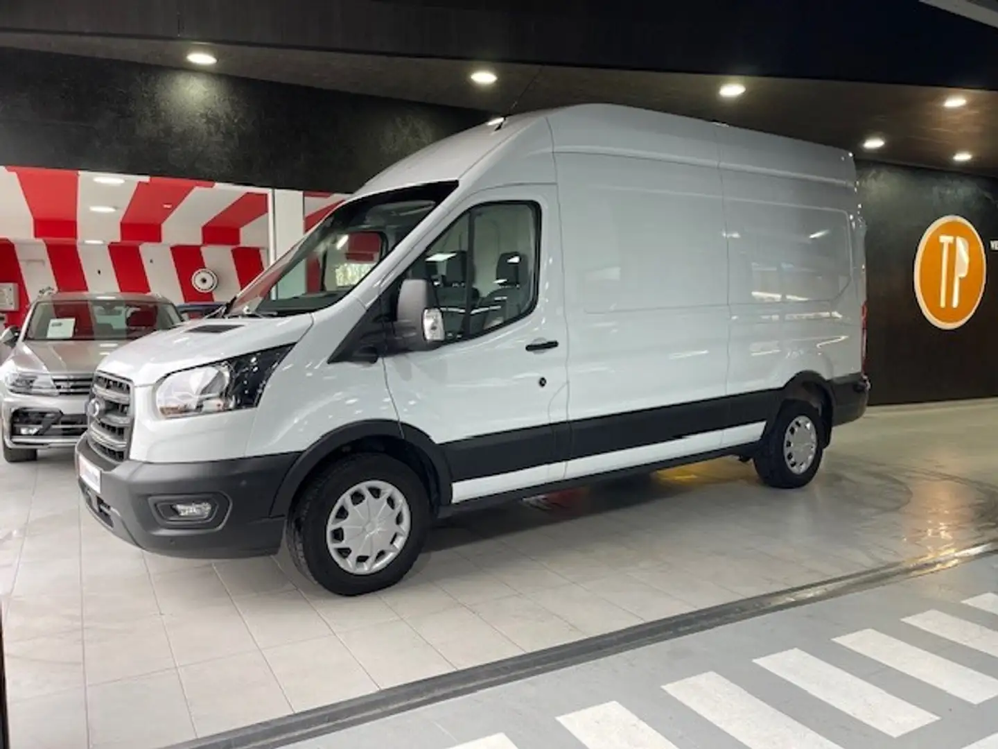 Ford Transit FT 350 L3 Van Trend Tracción Trasera 130 Blanco - 1