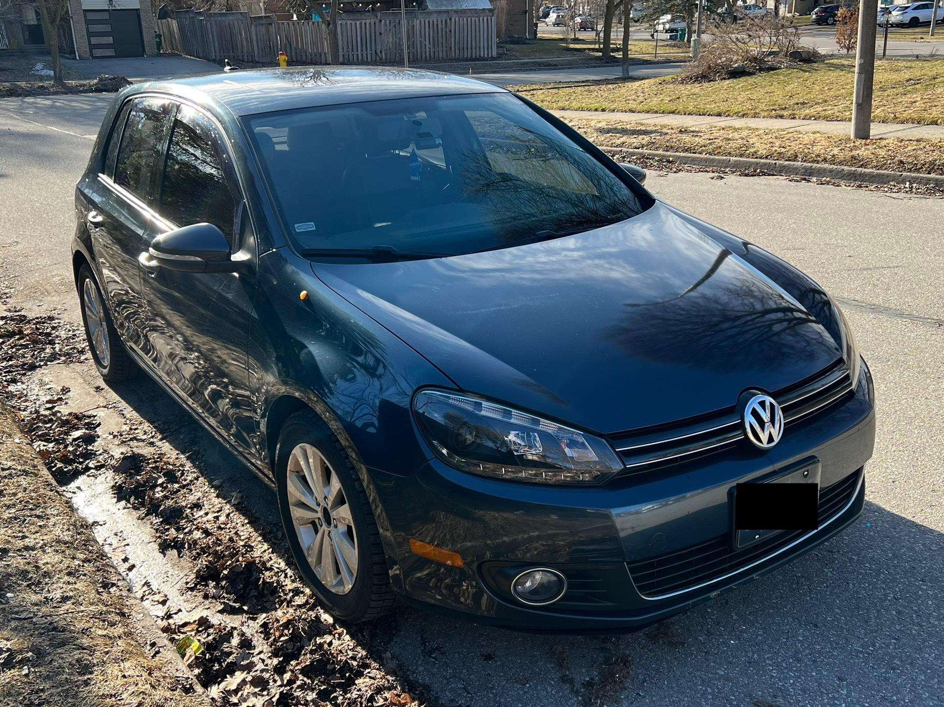 2012 Volkswagen Golf Highline alt 3