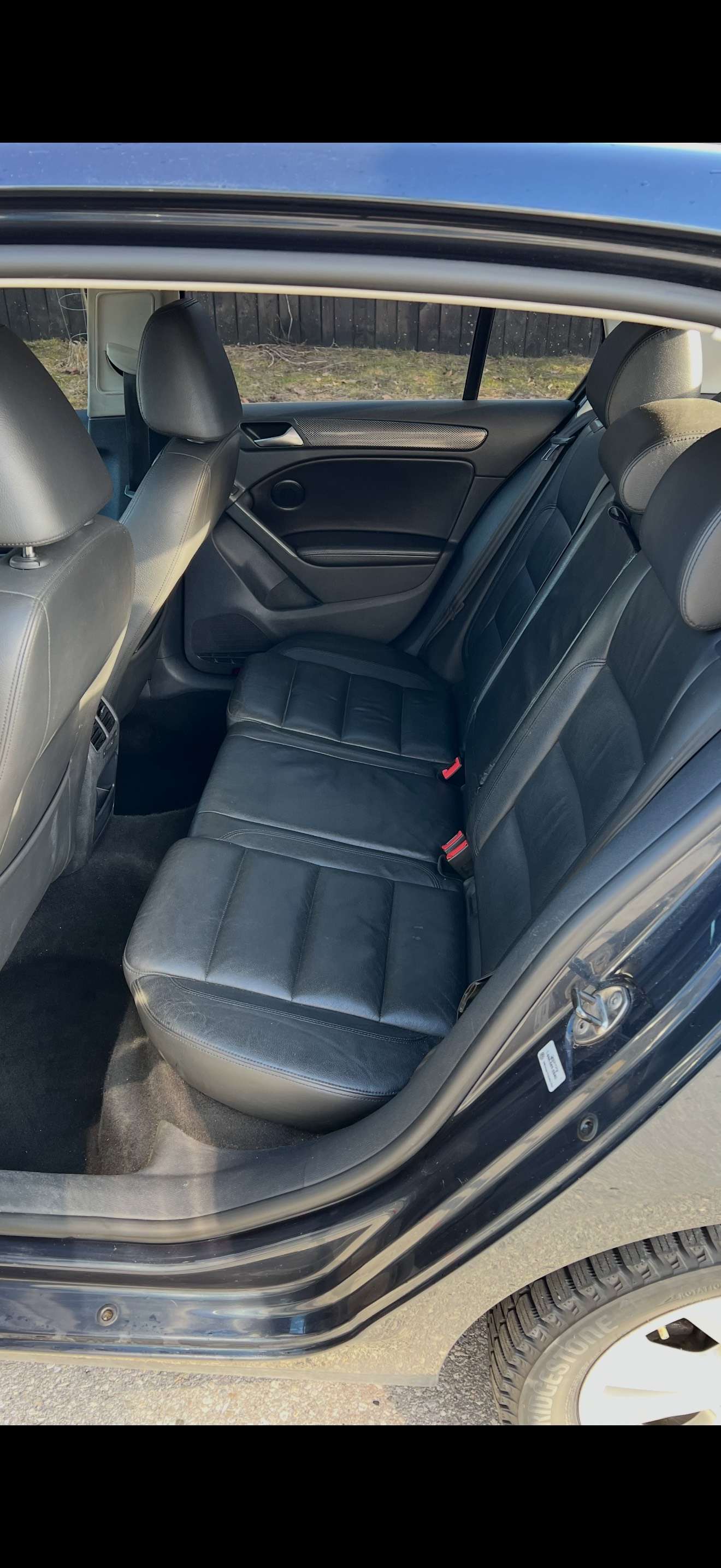 2012 Volkswagen Golf Highline thumb 6