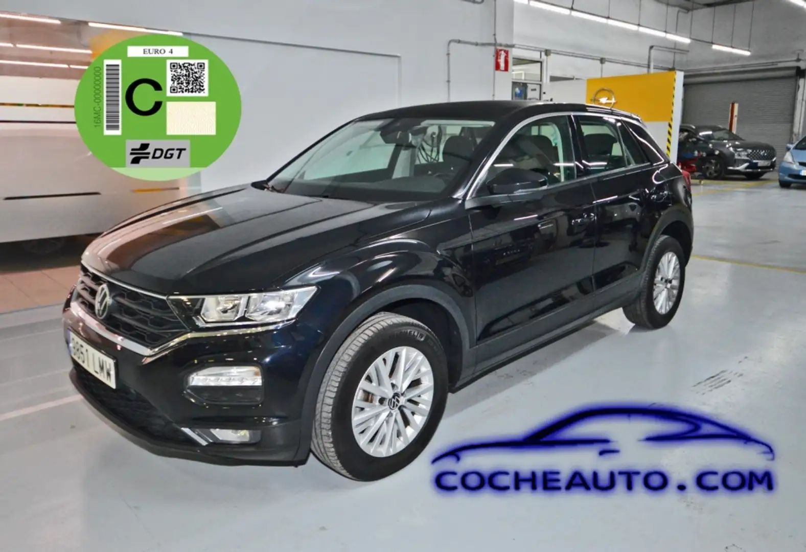 Volkswagen T-Roc 1.6TDI Advance Style Zwart - 1