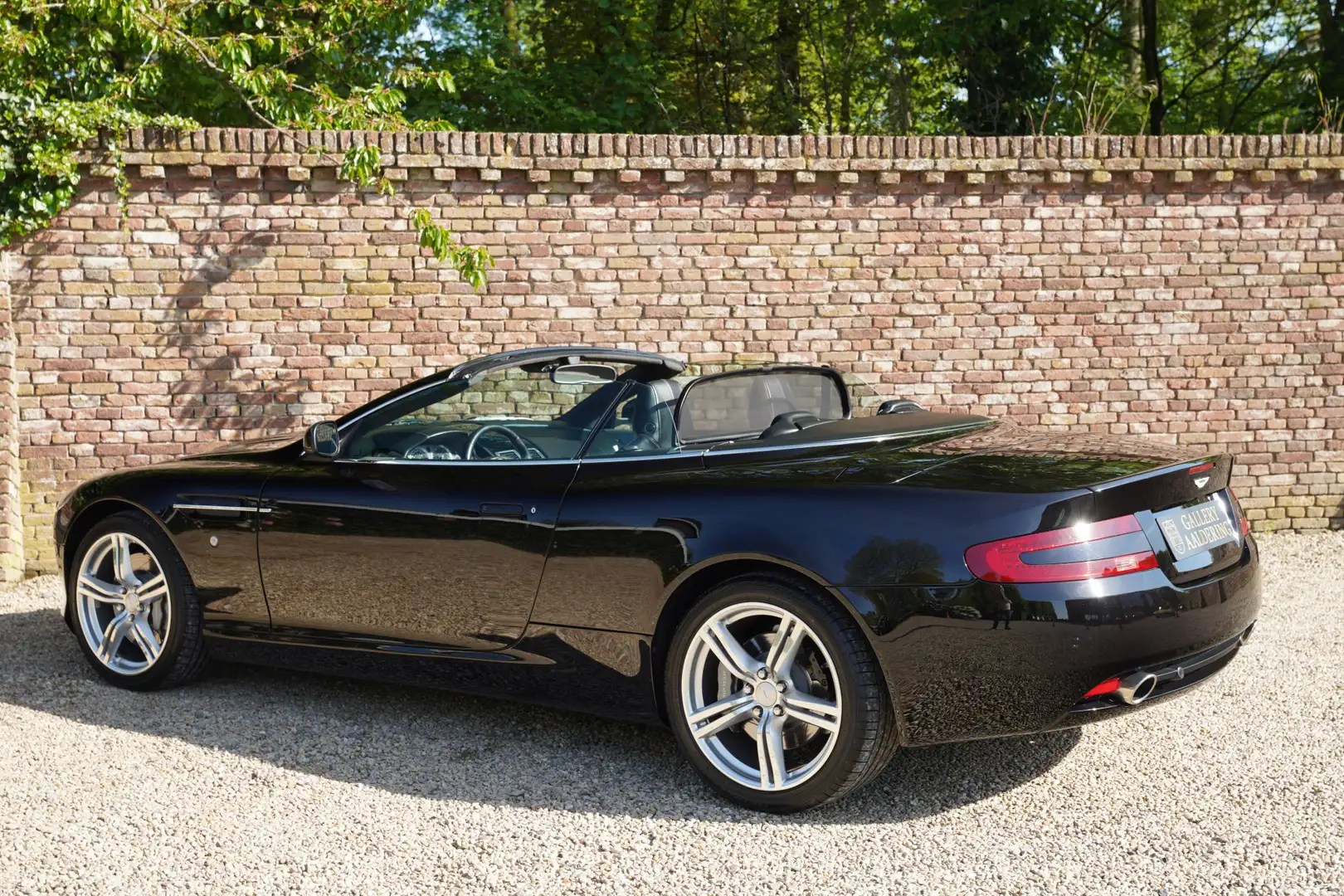 Aston Martin DB9 Volante Swiss delivered DB9 in very good condition Negro - 2