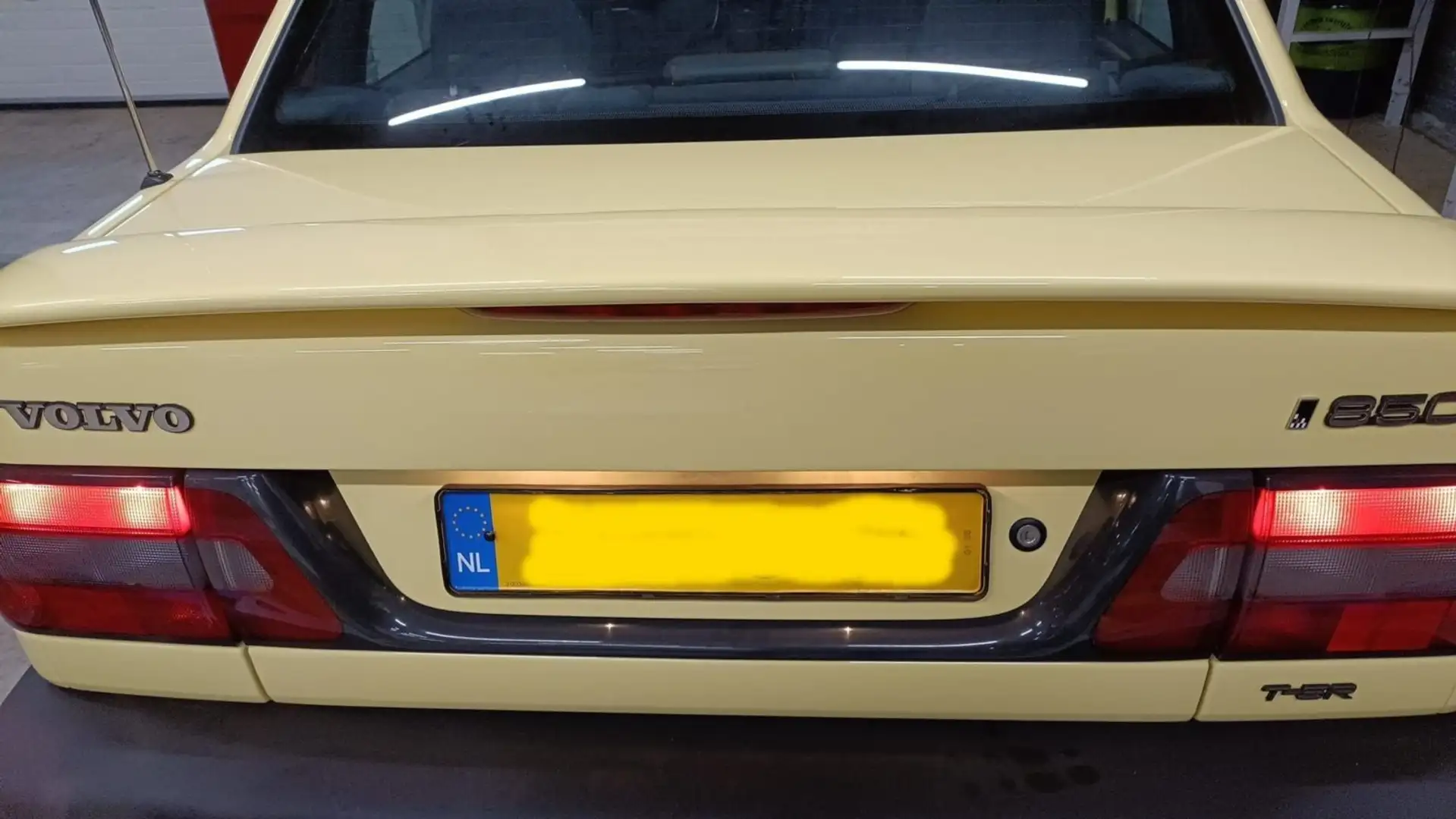 Volvo 850 T5R Gelb - 2