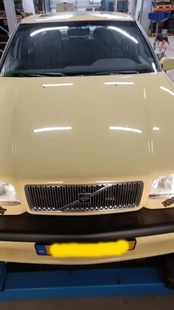 Volvo 850 T5R Gelb - 1