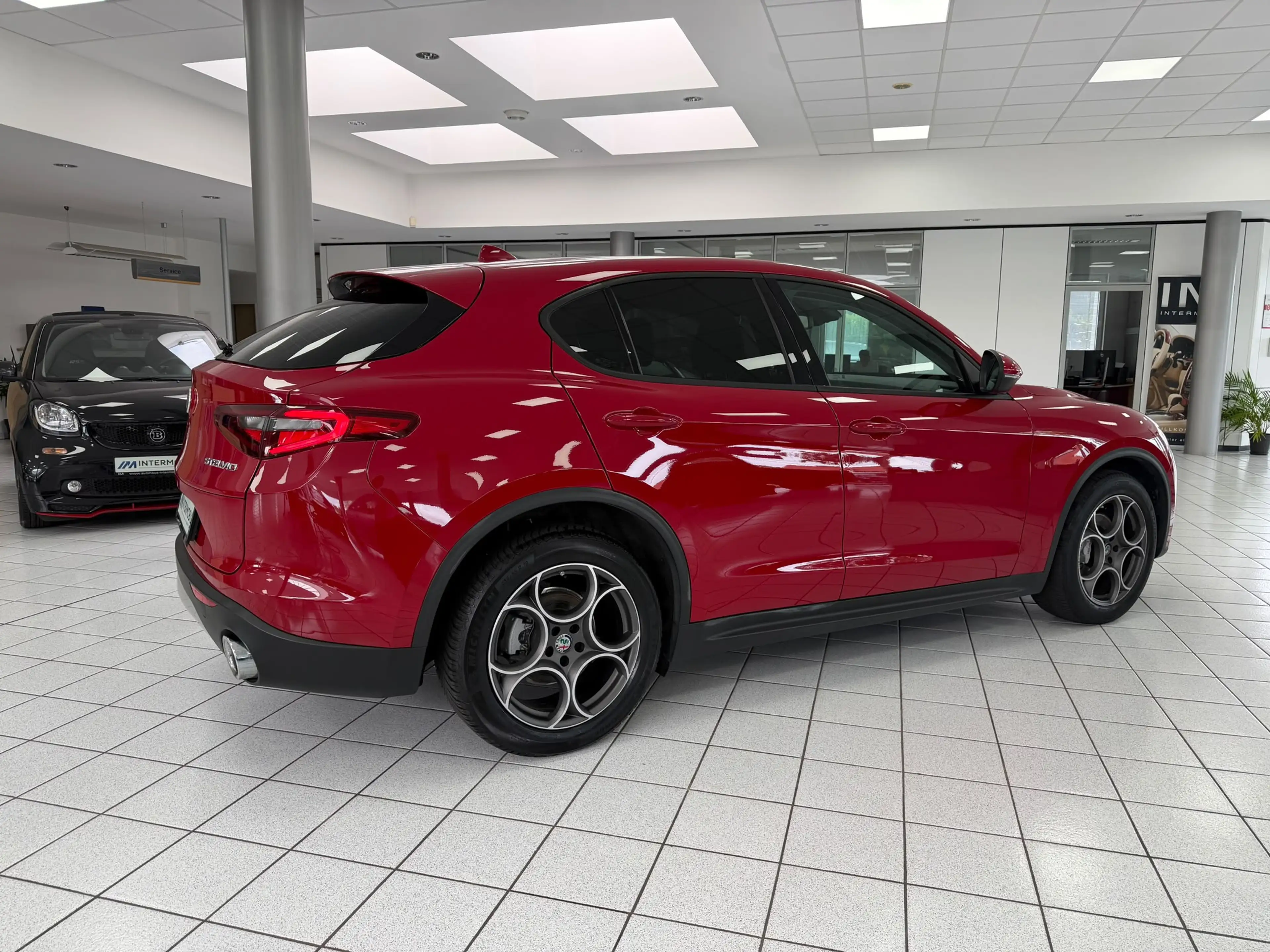 Alfa Romeo Stelvio 2,2 Business Q4*Kamera*3D Navi*Leder* — photo 4