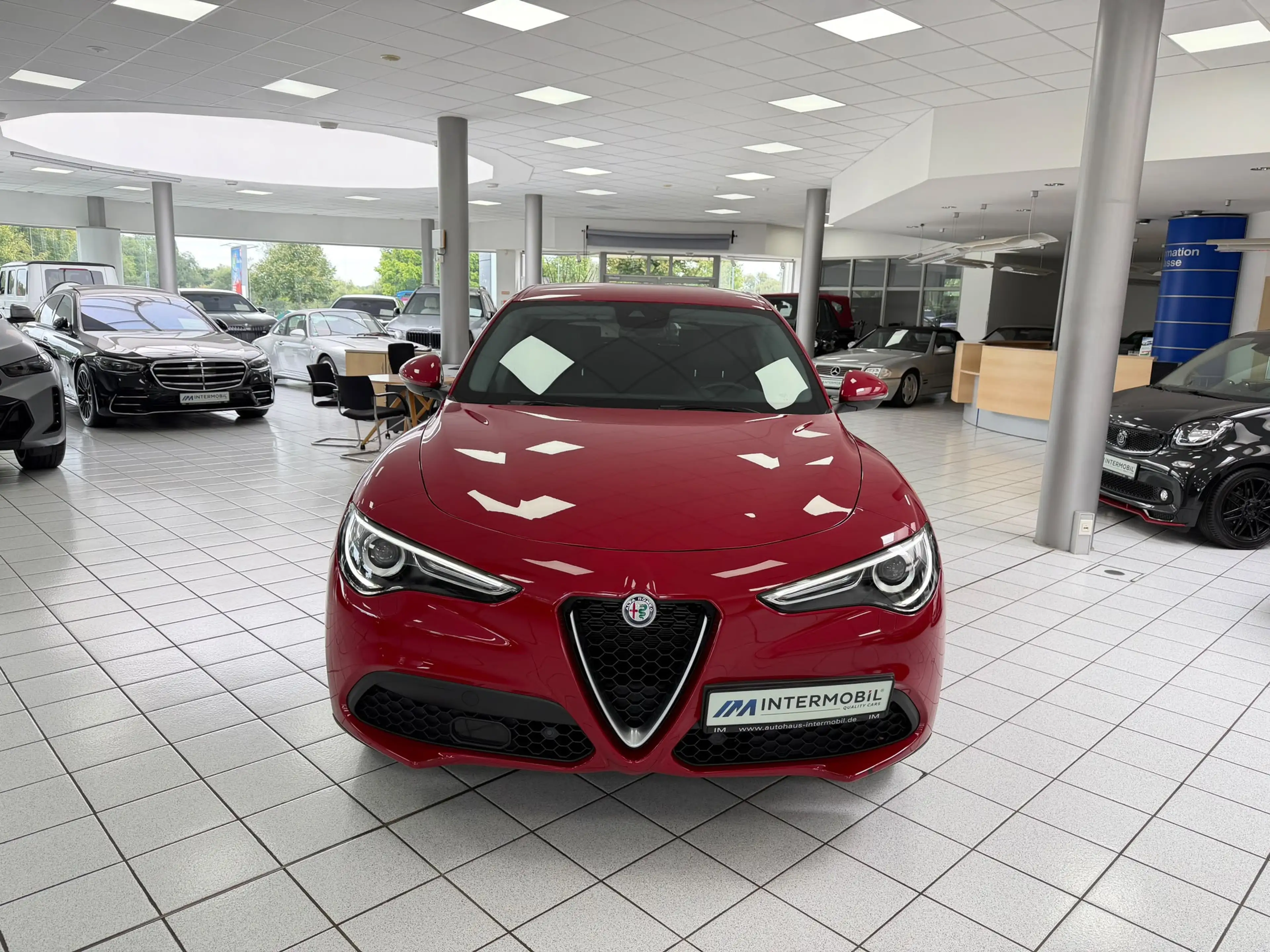 Alfa Romeo Stelvio 2,2 Business Q4*Kamera*3D Navi*Leder* — photo 2