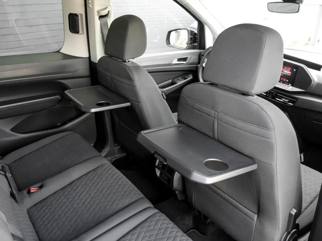 Volkswagen Caddy Life 1.5 TSI DSG AHK ACC GJR Navi Vorb. 13