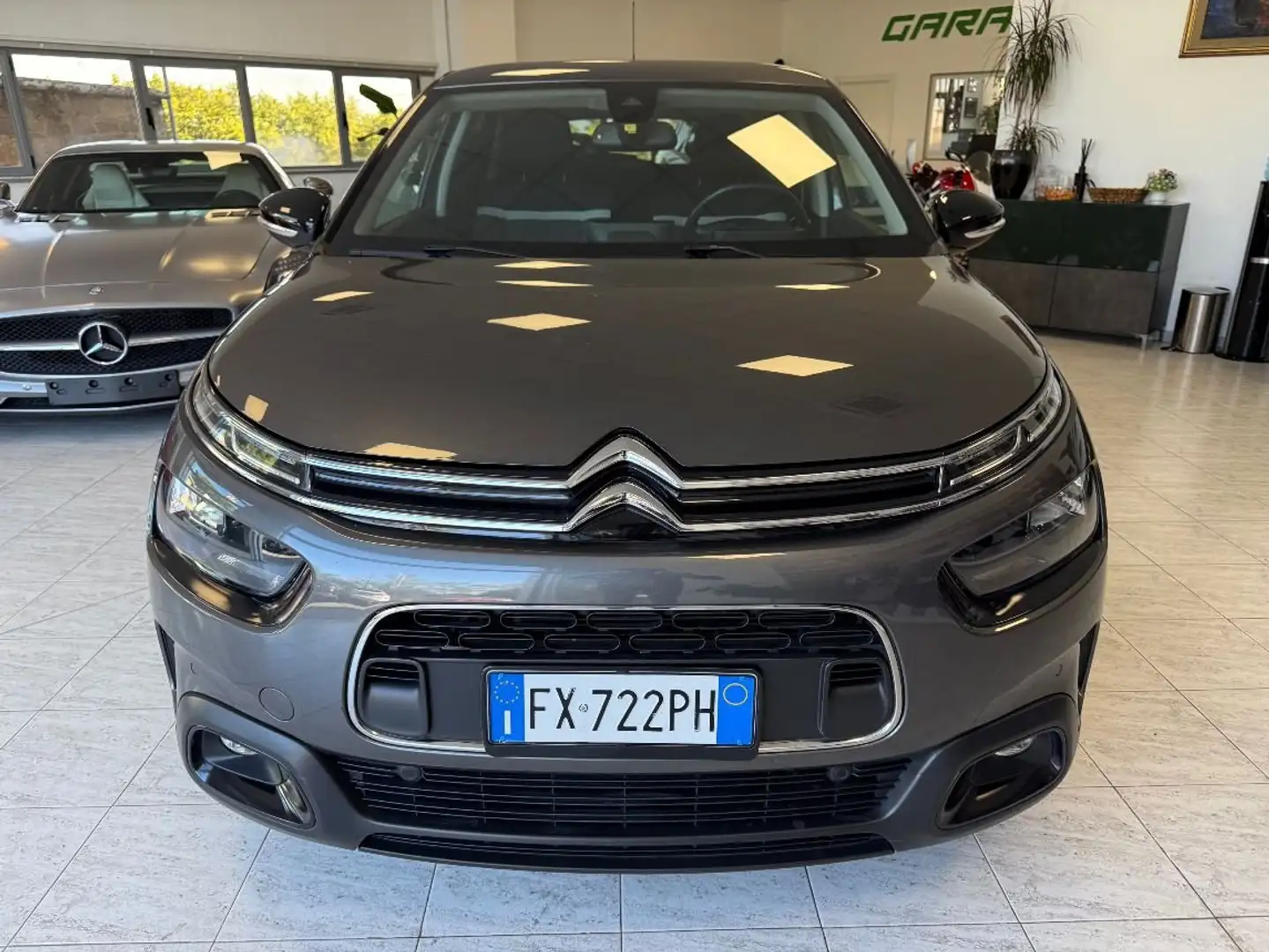 Citroen C4 Cactus 1.5 bluehdi Shine s AUTOAMATICA PERFETTA Grigio - 2