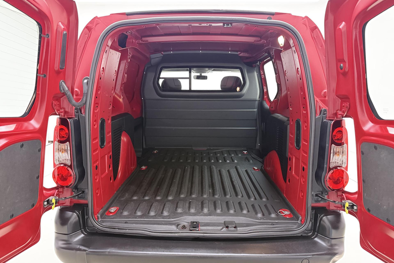 Peugeot Partner 122 1.6 BlueHDi 100 L2 Premium S&S Automaat | Marg — photo 3