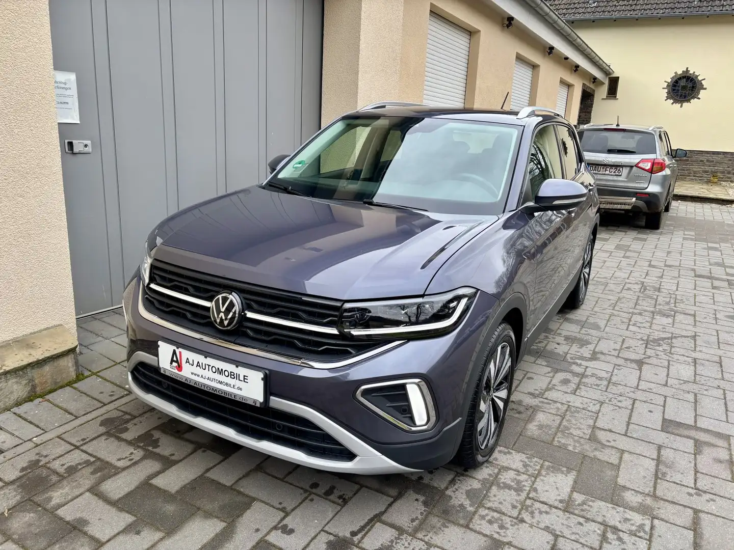 Volkswagen T-Cross 1.0 TSI Style AHK/MatrixLED/Navi/Rückfah  1.0 TSI Grijs - 2