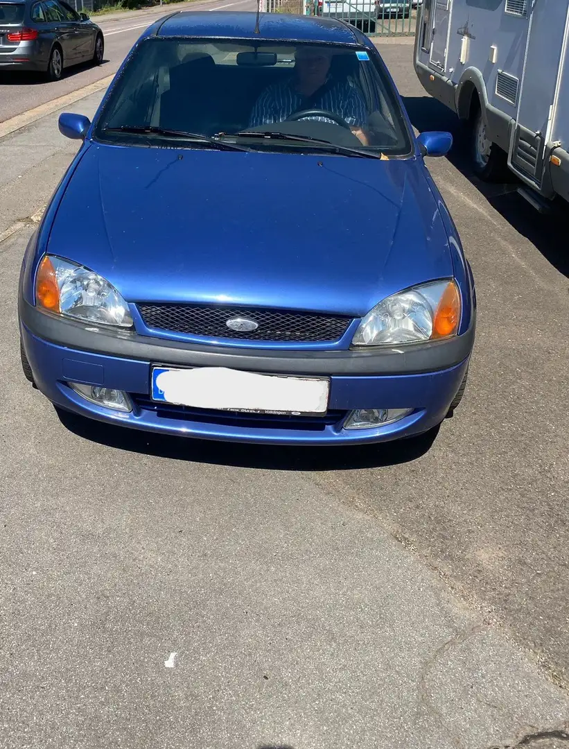 Ford Fiesta TÜV 4/27 Azul - 1