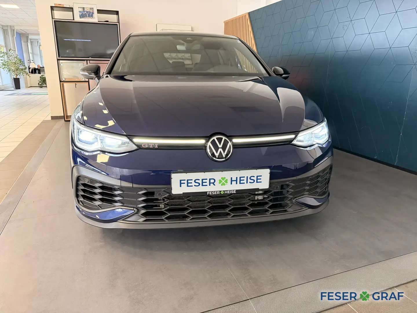 Volkswagen Golf VIII 2.0 TSI GTI Clubsport BlackStyle*RearView*Pan Blau - 2