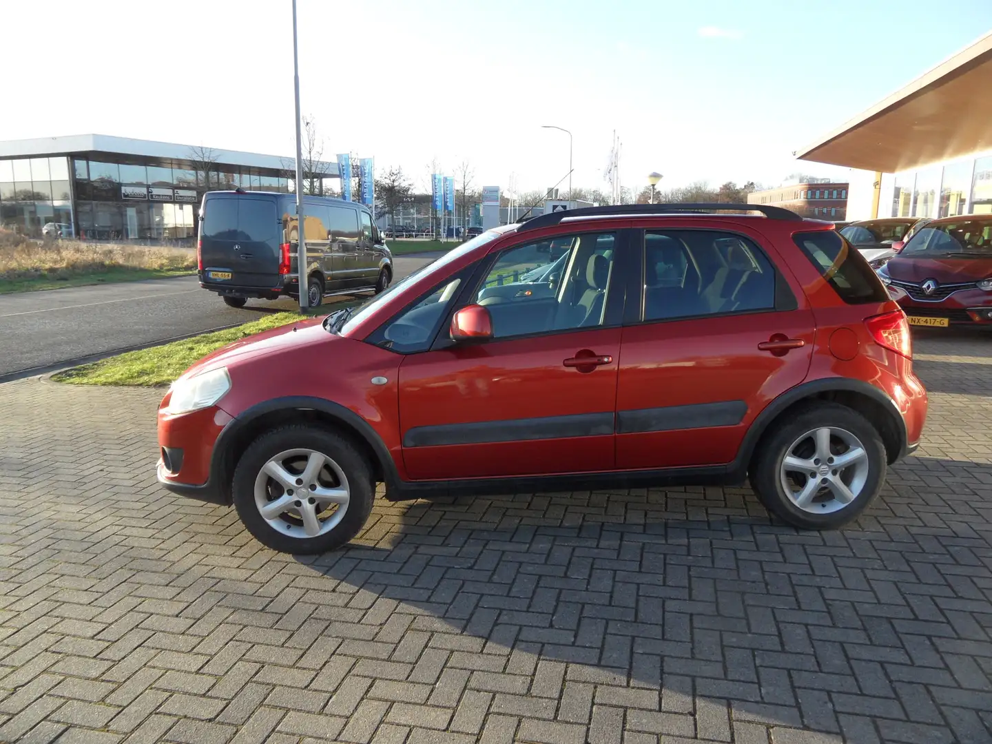 Suzuki SX4 1.6 4Grip Exclusive Naranja - 1