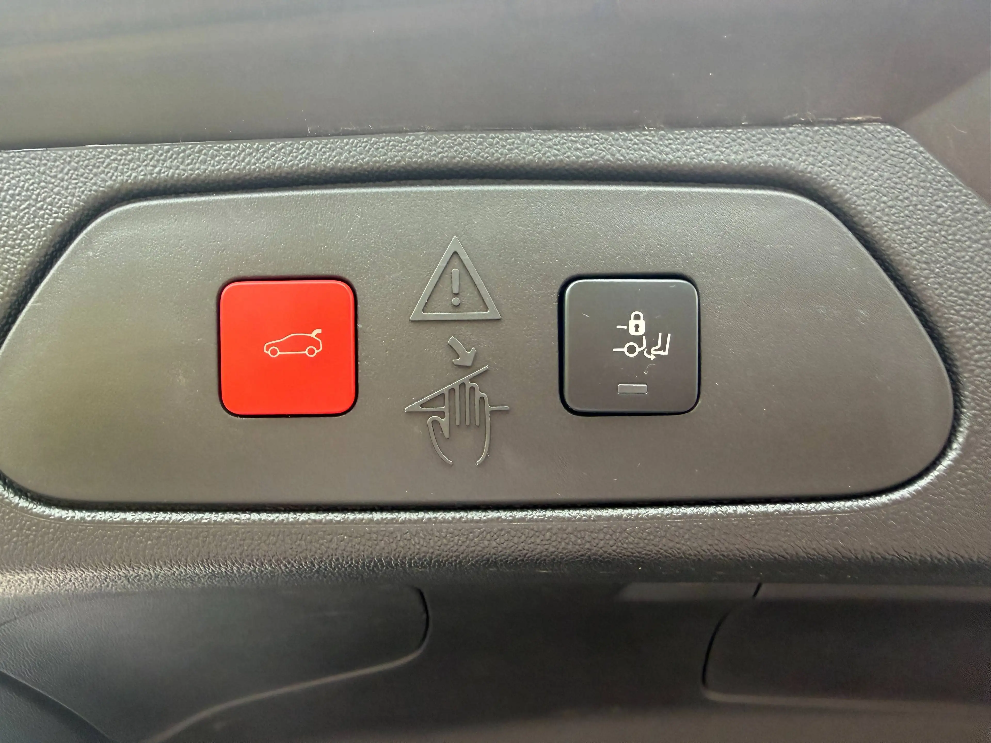 Opel Grandland X GS Line/Automatik/Neu Service/Neu TÜV/Scheckheft/LED/Navi/Kamer — photo 8