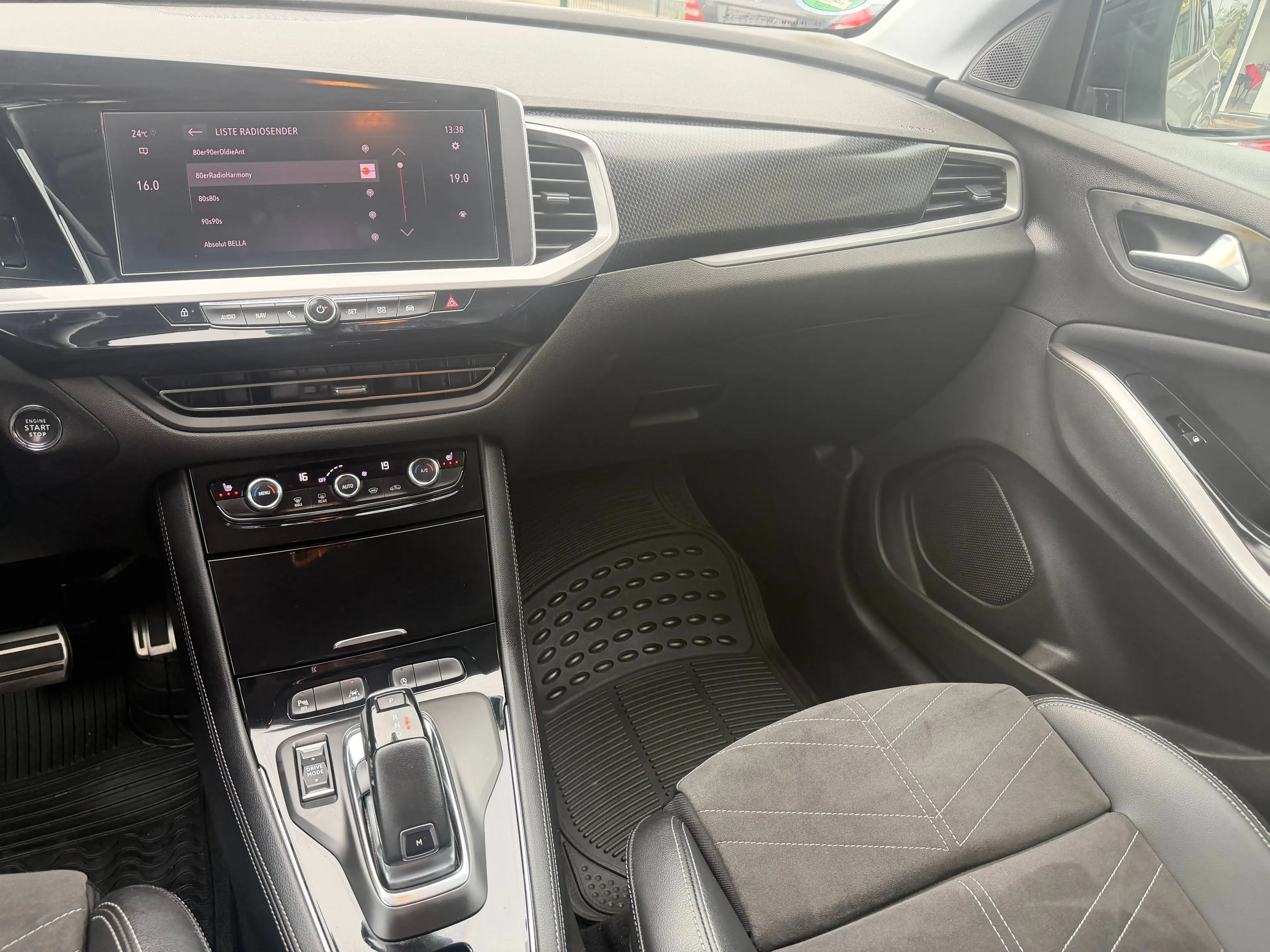 Opel Grandland X GS Line/Automatik/Neu Service/Neu TÜV/Scheckheft/LED/Navi/Kamer — photo 19