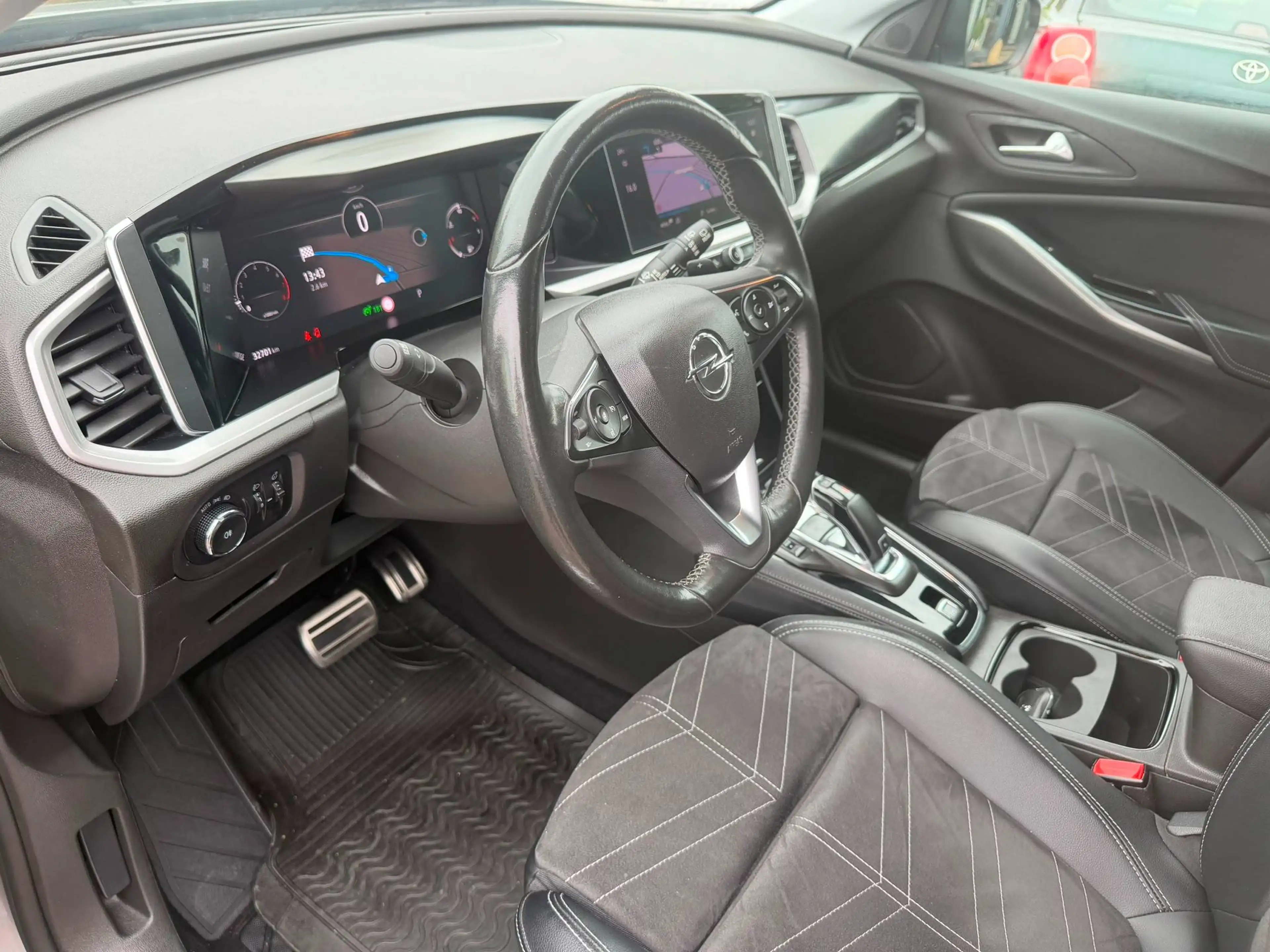 Opel Grandland X GS Line/Automatik/Neu Service/Neu TÜV/Scheckheft/LED/Navi/Kamer — photo 10