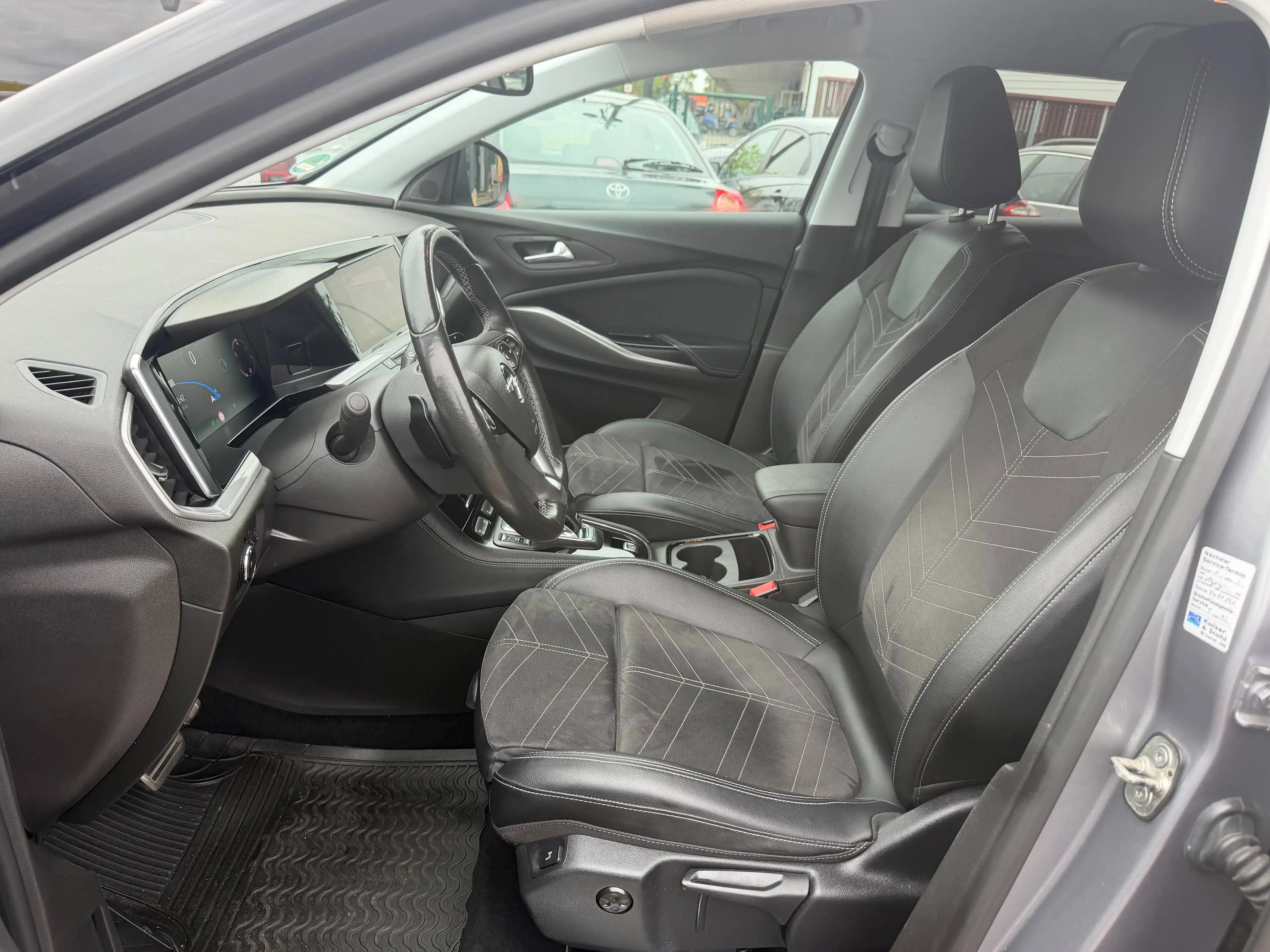 Opel Grandland X GS Line/Automatik/Neu Service/Neu TÜV/Scheckheft/LED/Navi/Kamer — photo 9