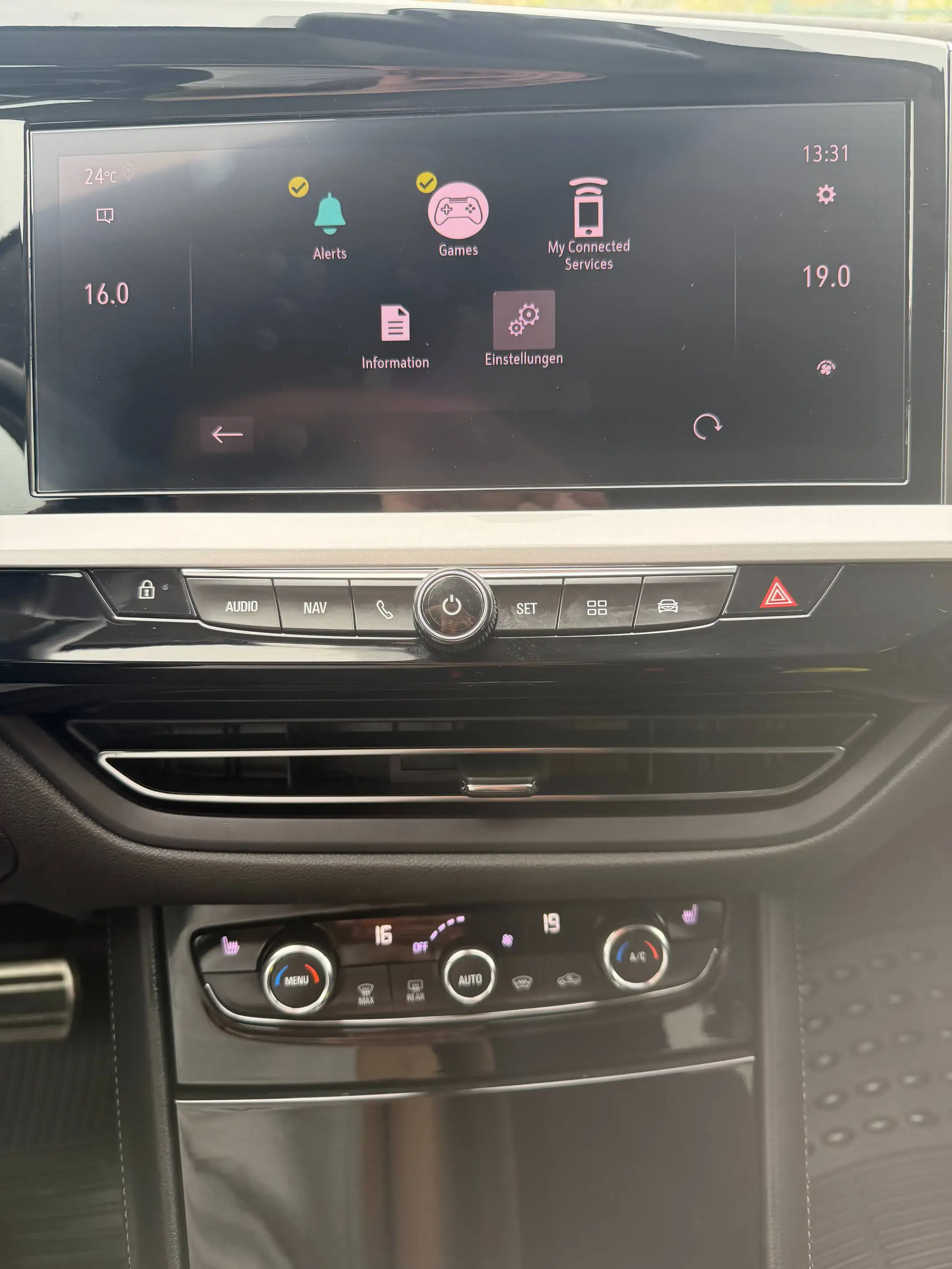 Opel Grandland X GS Line/Automatik/Neu Service/Neu TÜV/Scheckheft/LED/Navi/Kamer — photo 20