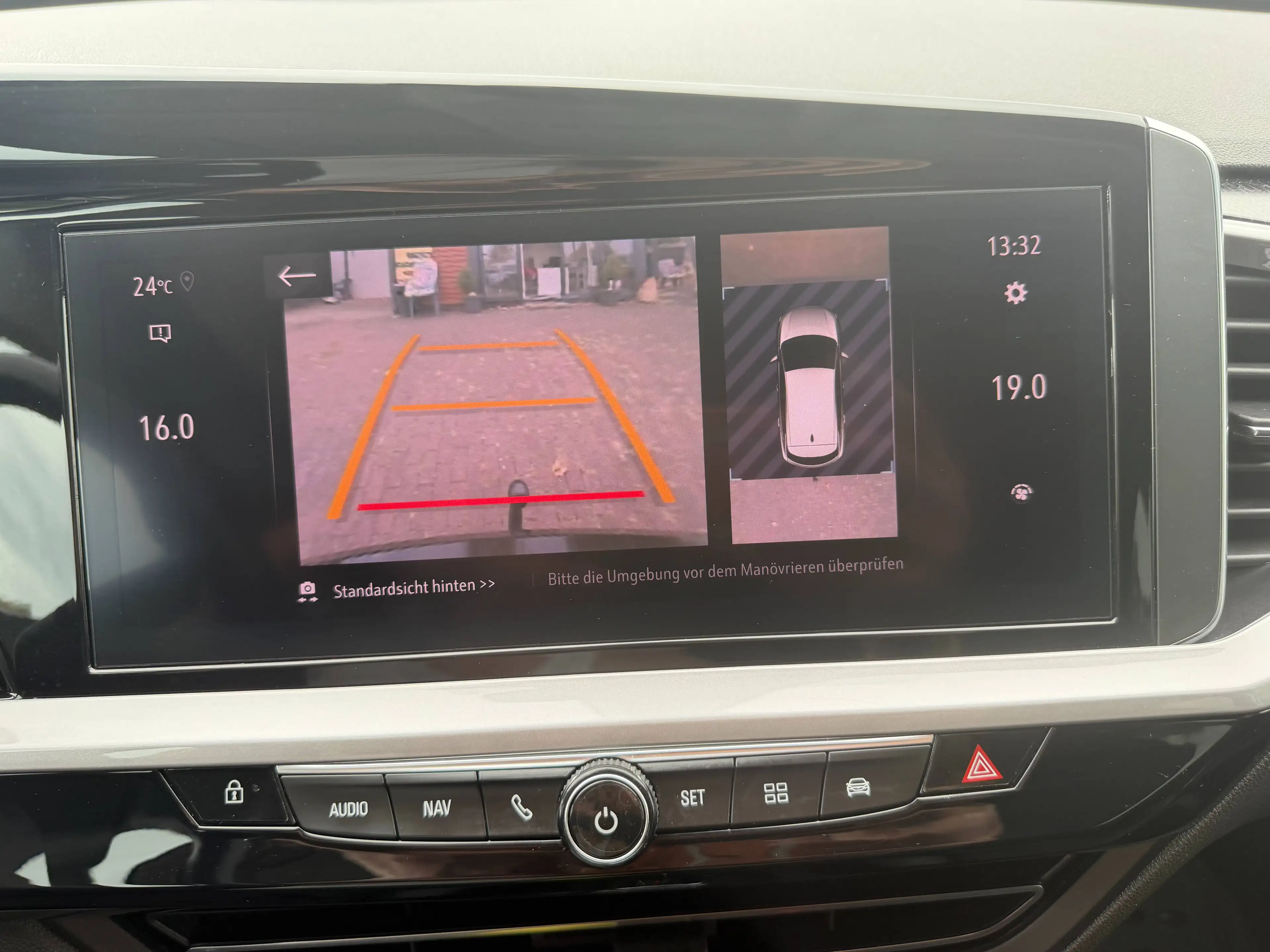 Opel Grandland X GS Line/Automatik/Neu Service/Neu TÜV/Scheckheft/LED/Navi/Kamer — photo 17