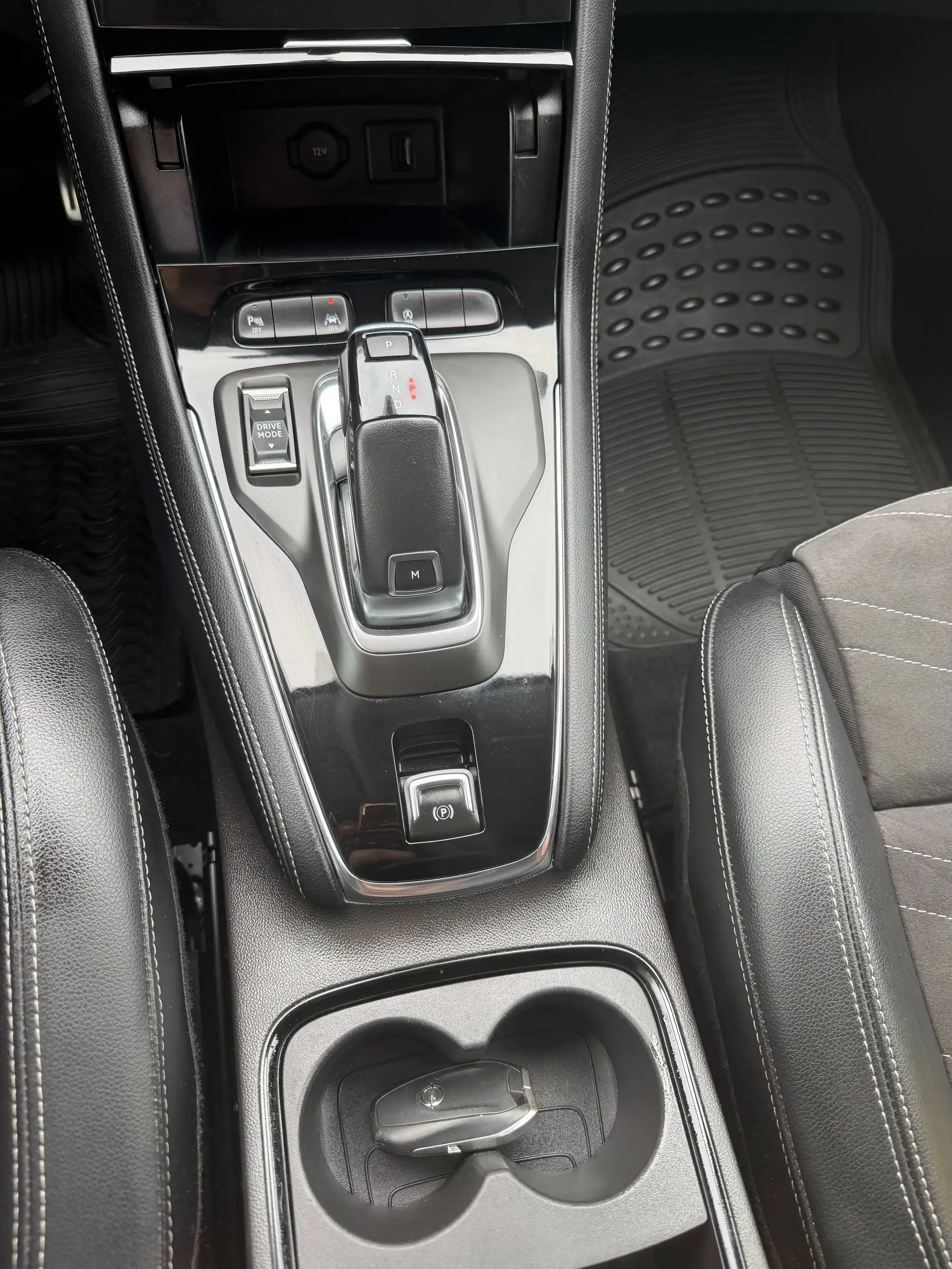 Opel Grandland X GS Line/Automatik/Neu Service/Neu TÜV/Scheckheft/LED/Navi/Kamer — photo 12