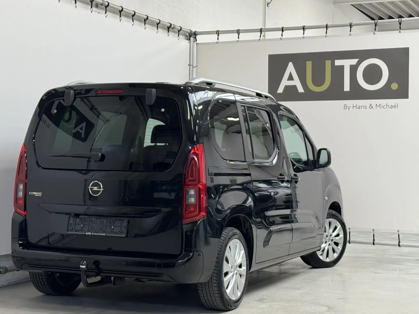 Opel Combo Life 1.2 T *PANO*CAMERA*NAVI*CARPLAY* Noir - 2