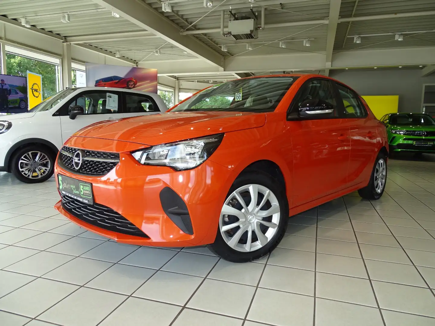 Opel Corsa-e EDITION KlimaA+AUT+SpurH+Virtual Orange - 2