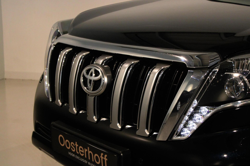 Toyota Land Cruiser LandCruiser 2.8 D-4D Professional Grijs Kenteken — photo 36