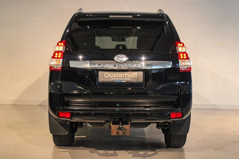 Toyota Land Cruiser LandCruiser 2.8 D-4D Professional Grijs Kenteken — photo 5