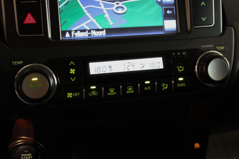 Toyota Land Cruiser LandCruiser 2.8 D-4D Professional Grijs Kenteken — photo 20