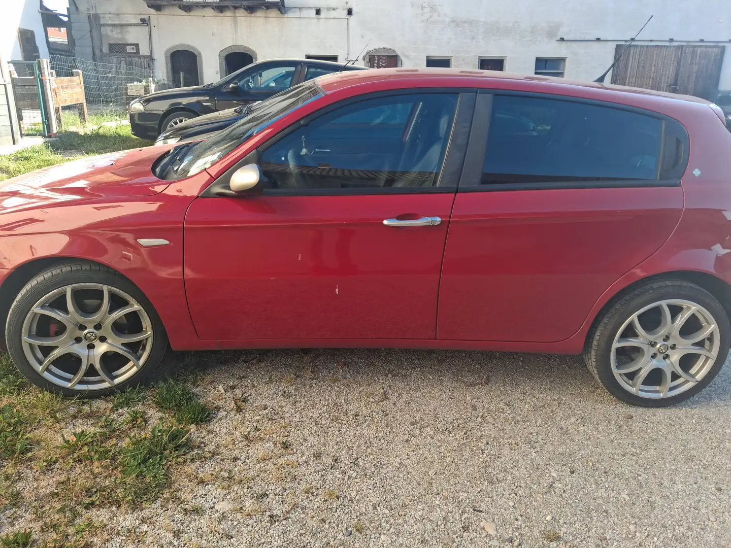Alfa Romeo 147 147 1.6 TS 16V 120 Rot - 2