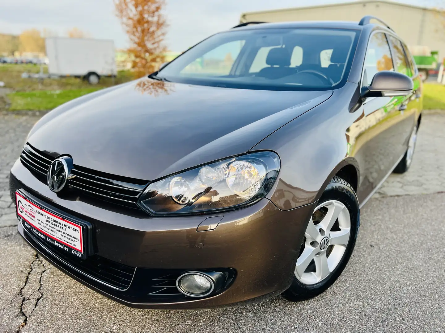 Volkswagen Golf Variant Highline, TÜV 09/27, KD 02/25 Braun - 1