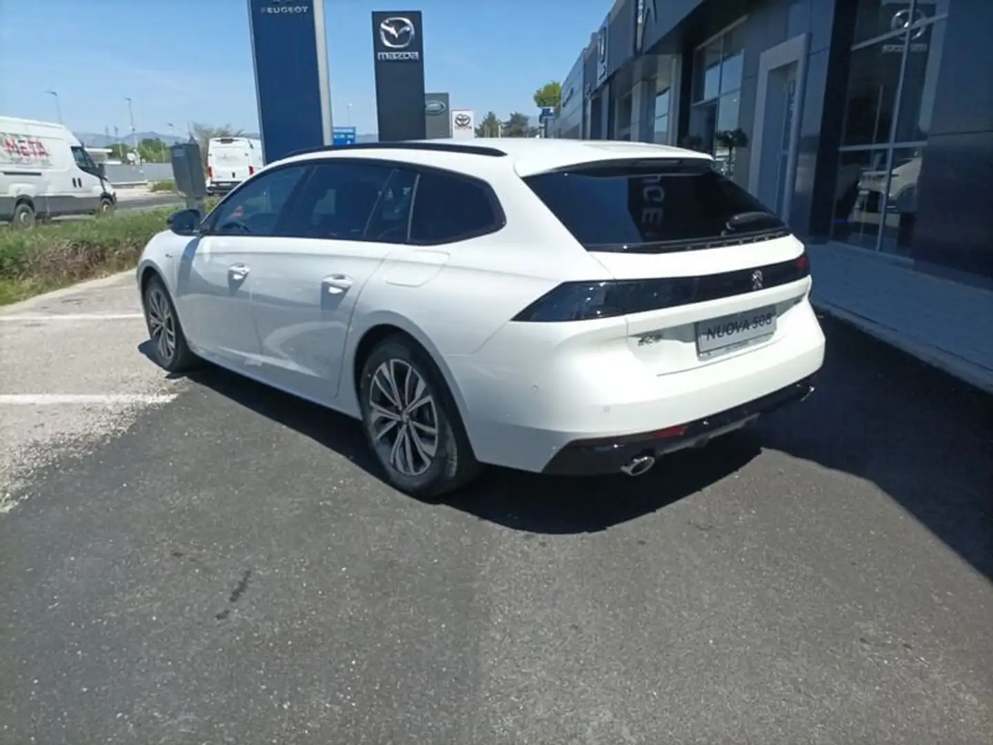Peugeot 508 Hybrid 225 e-EAT8 SW Allure Pack Bianco - 2