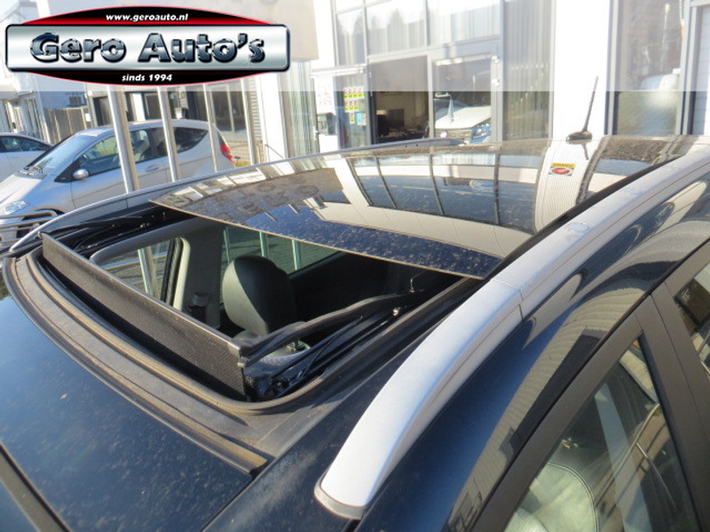 Hyundai iX35 2.0i 4WD i-Catcher nl-auto ! automaat leer panoram — photo 2
