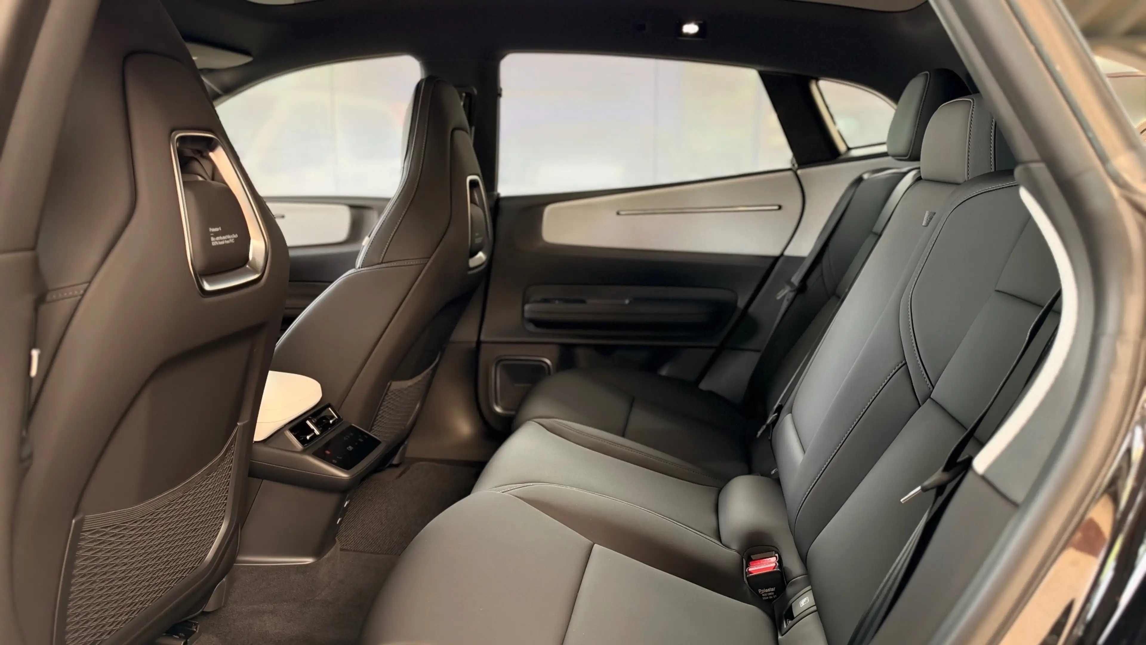 Polestar 4 Polestar 4 Long Range Single Motor | Space | 45 km | Pilot + Plus | 21 inch — photo 15