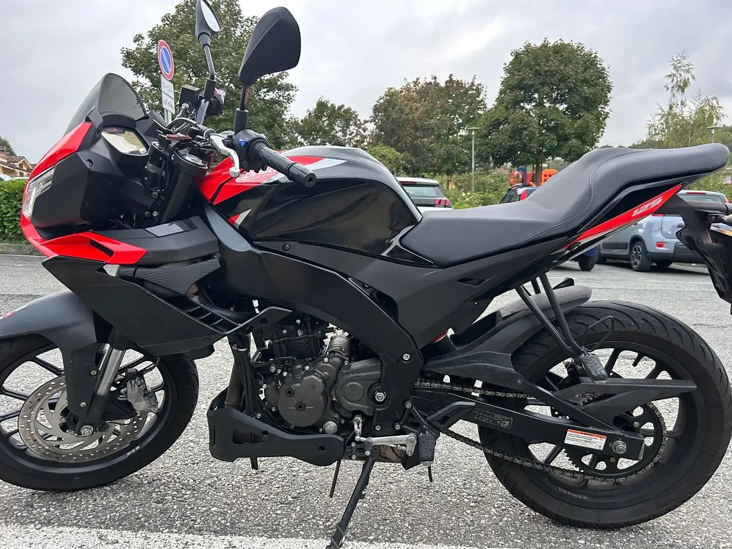 Aprilia Tuono 125 4T ABS 2024 Roşu - 1