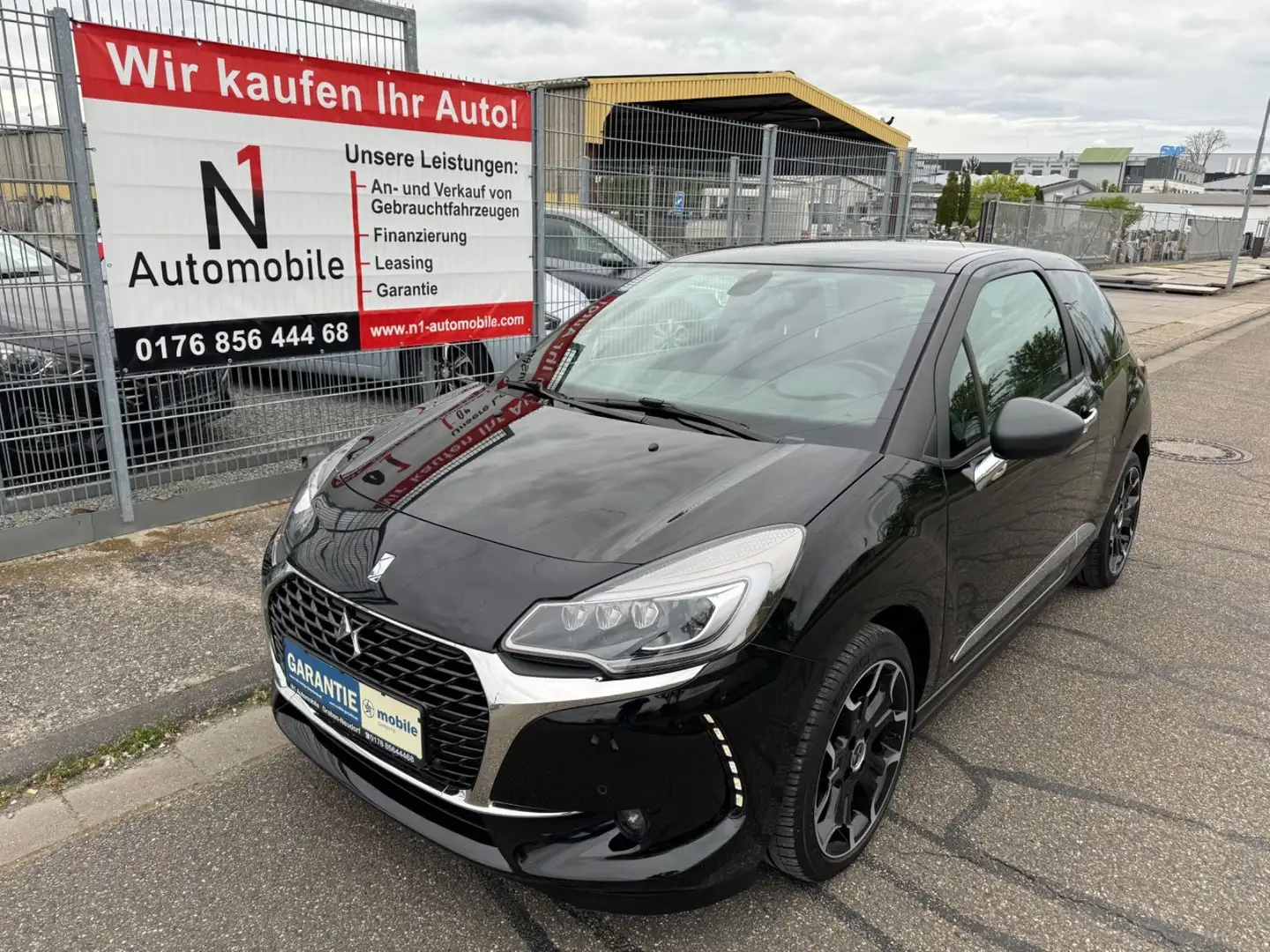 DS Automobiles DS 3 *Navi*Rückfahrkamera*Tempomat*LED* Schwarz - 1