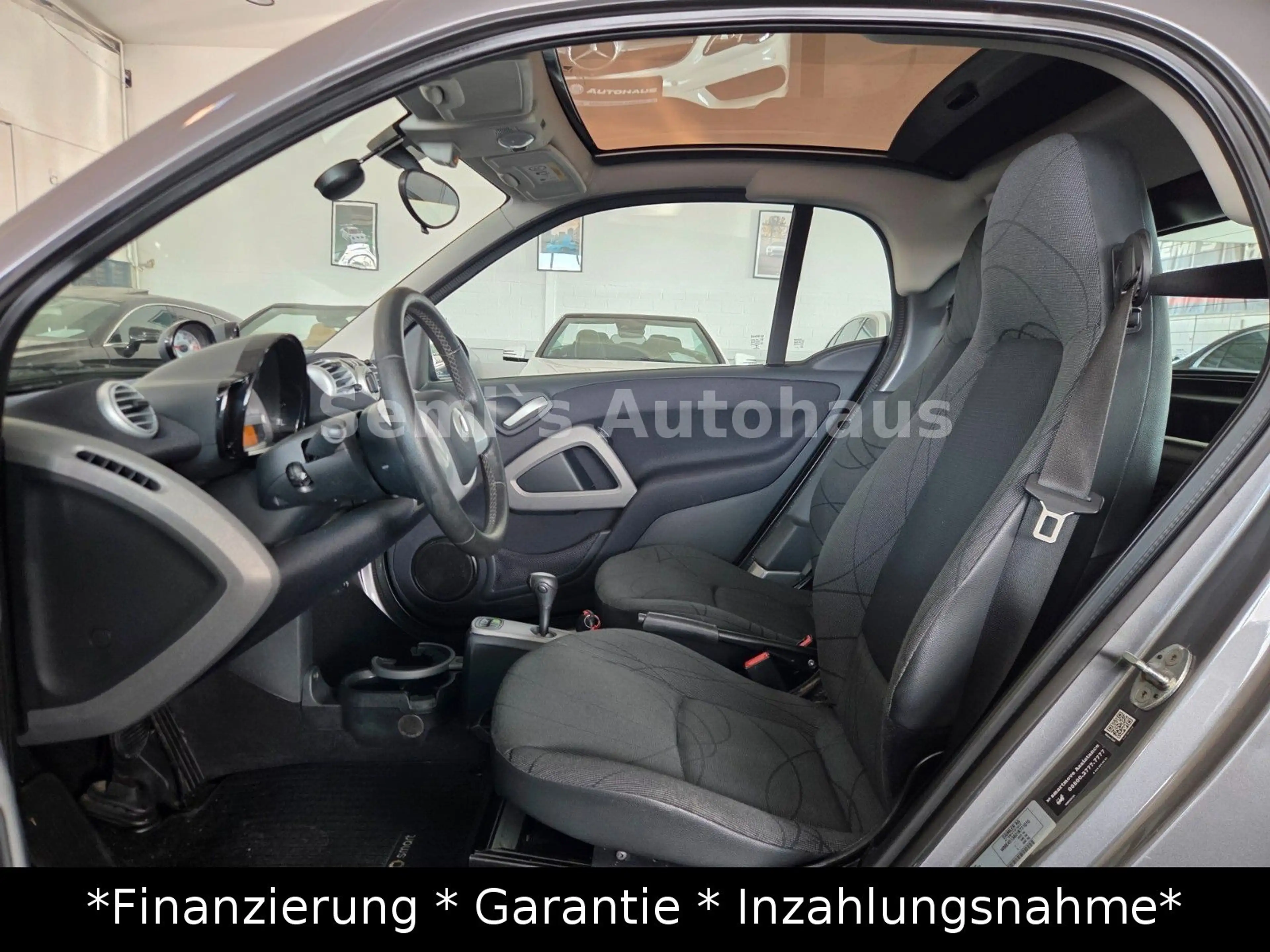 smart forTwo fortwo coupe Micro Hybrid Drive 52 kW — photo 11