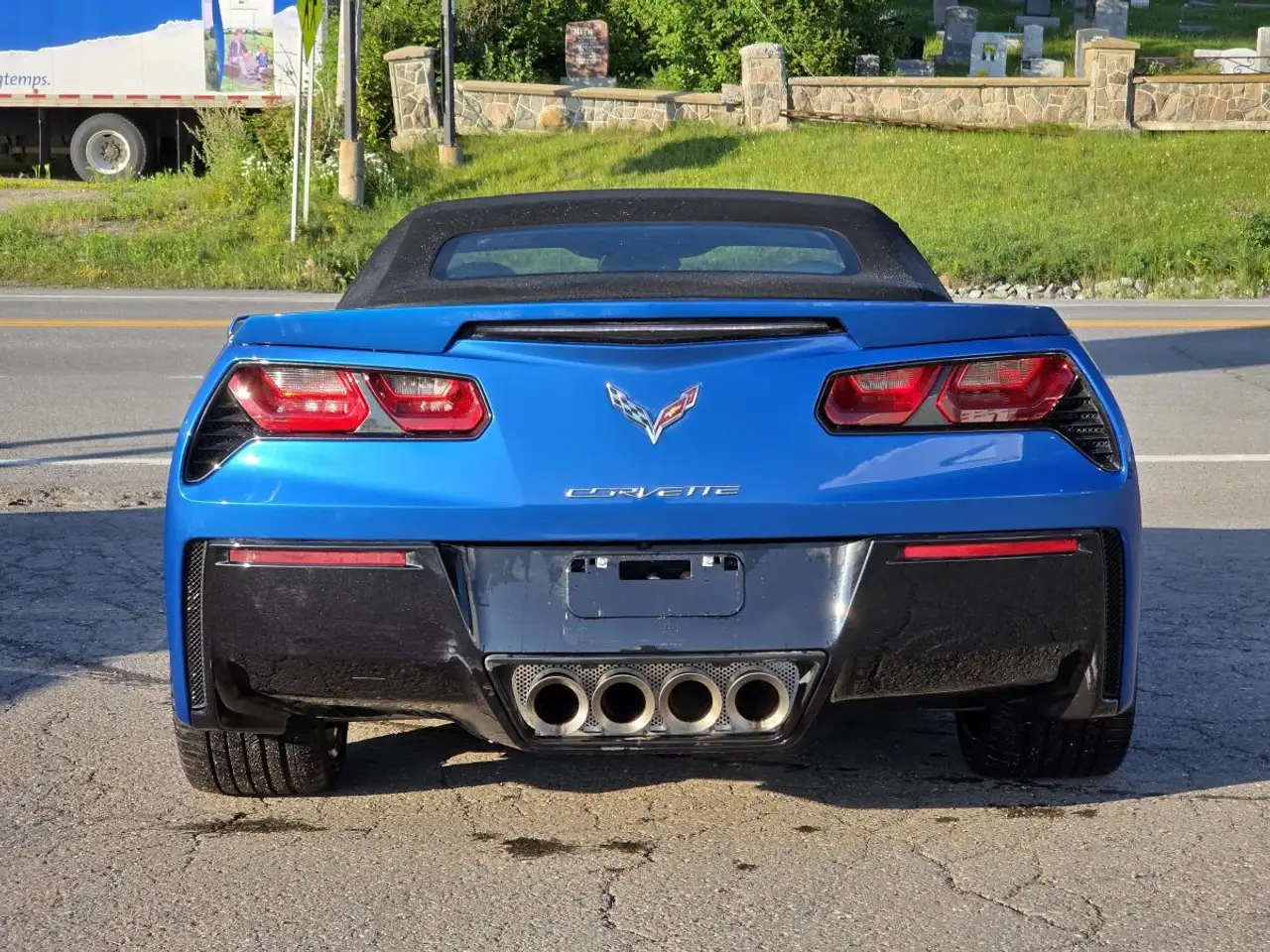 Chevrolet Corvette снимка Chevrolet Corvette