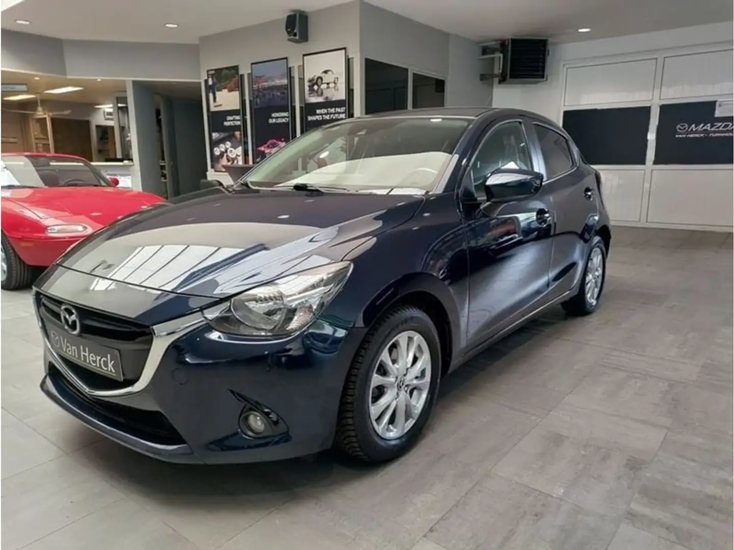 Mazda 2 SKYACTIV-G skyDRIVE Plug Edition Blau - 1