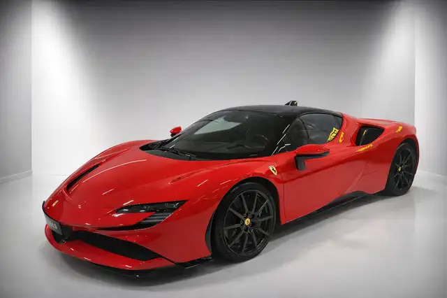Ferrari SF90 Stradale 4.0 V8 Full Carbon int + ext, Carbon Wheels, Lift,