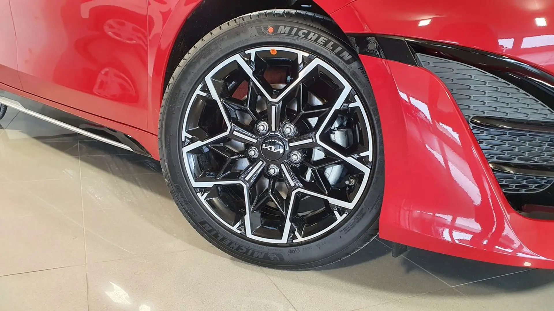 Kia ProCeed / pro_cee'd 1.5 MHEV 103kW (140CV) GT Line DCT Rojo - 2