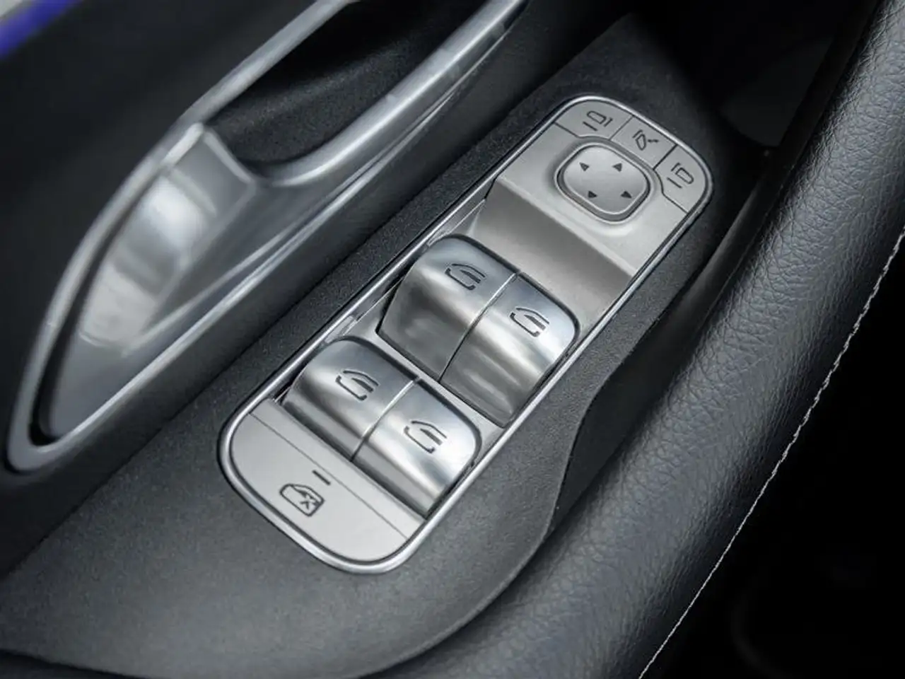 Mercedes-Benz GLS снимка Mercedes-Benz GLS