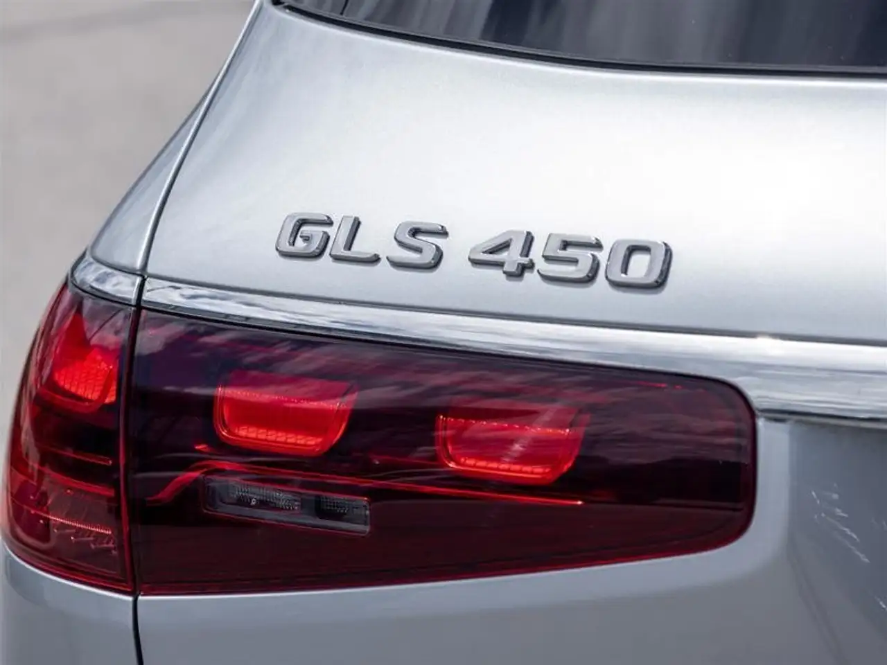 Mercedes-Benz GLS снимка Mercedes-Benz GLS