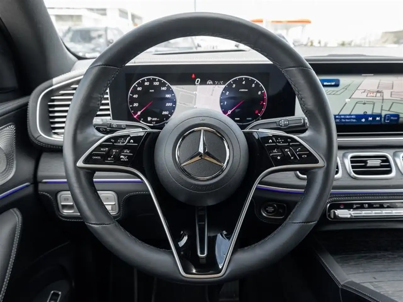 Mercedes-Benz GLS снимка Mercedes-Benz GLS
