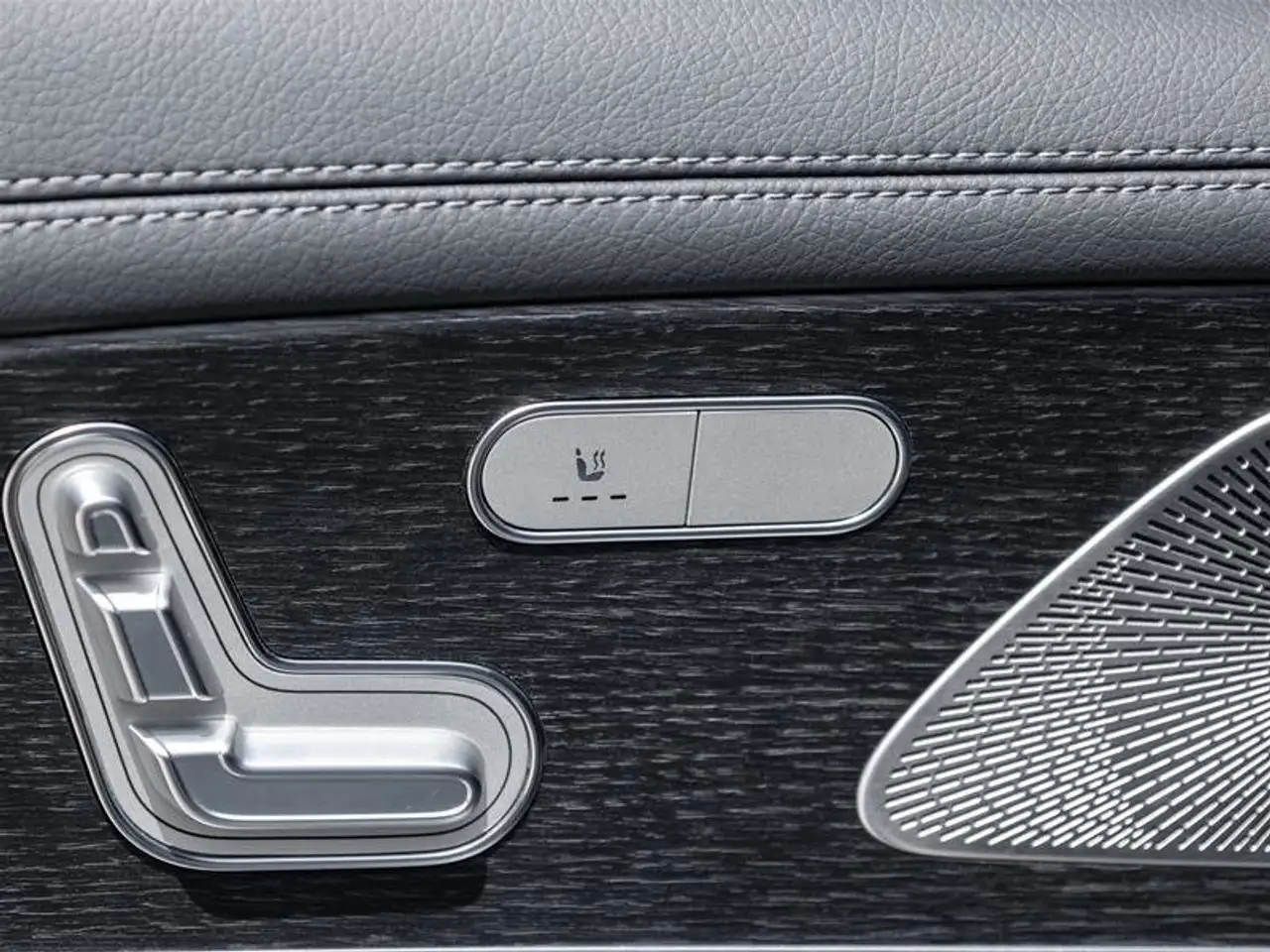 Mercedes-Benz GLS снимка Mercedes-Benz GLS