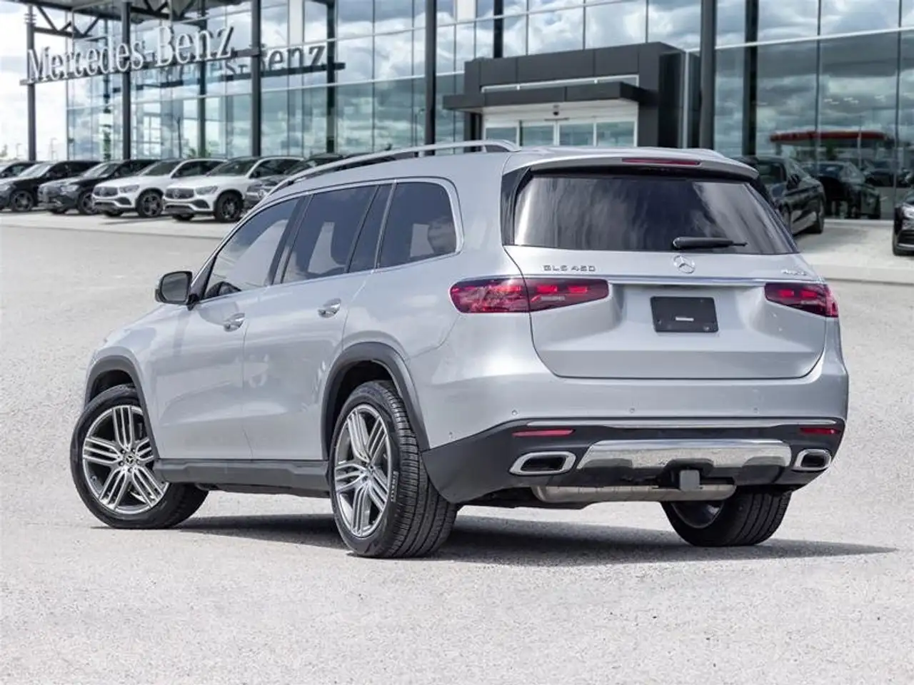 Mercedes-Benz GLS снимка Mercedes-Benz GLS