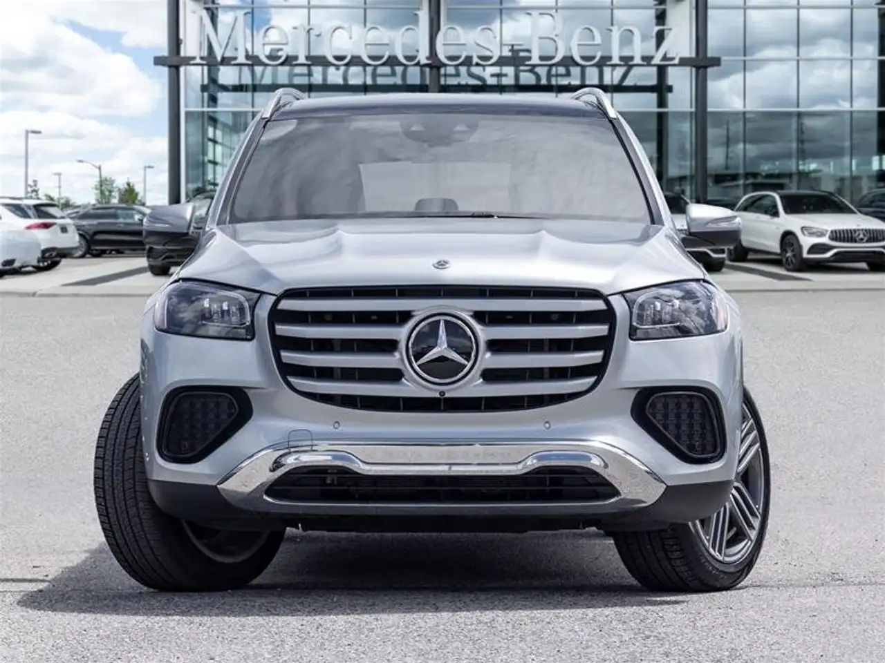 Mercedes-Benz GLS снимка Mercedes-Benz GLS