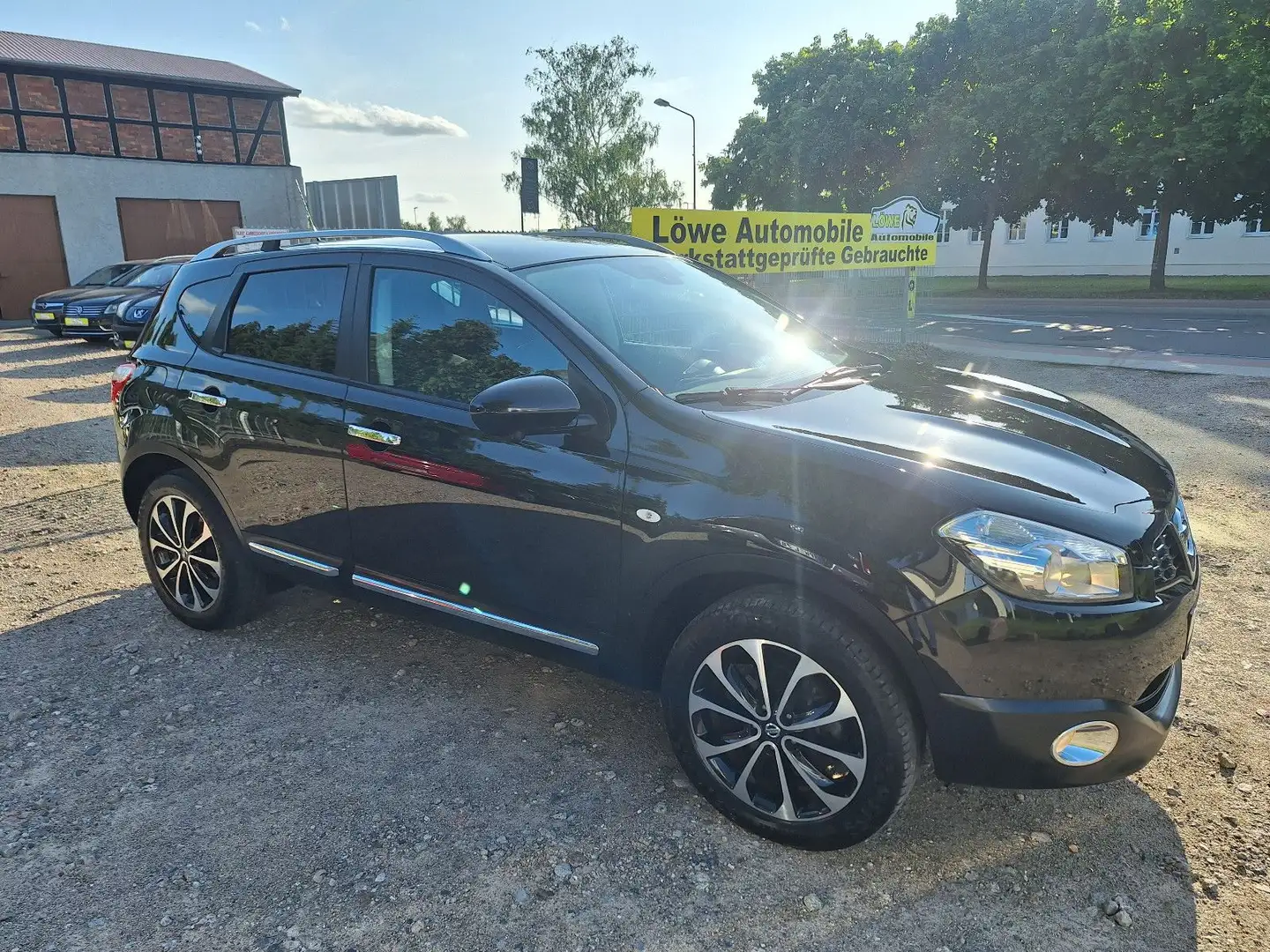 Nissan Qashqai 2.0 Tekna 2.deut.H. Tüv neu!! Schwarz - 1